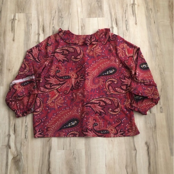 Elegant Paisley Ruffle Blouse - Picture 5 of 7